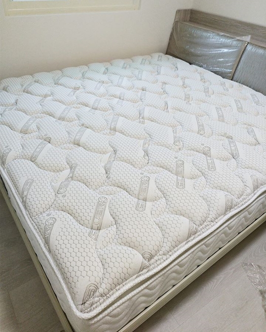 Silver pearl-mattress
