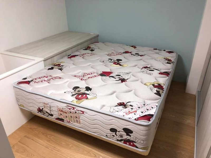 Mickey-mattress